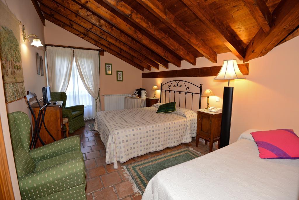 Hotel-Posada La Casa De Frama Room photo